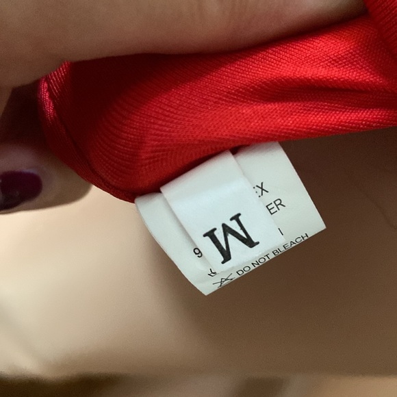 Sexy red body con dress in size M - Picture 4 of 5